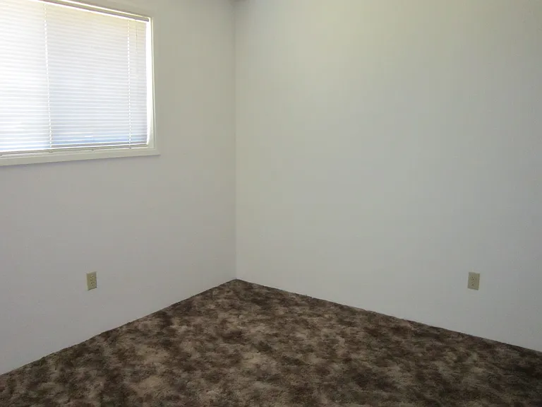 626 Van Ness Ave — Photo 10