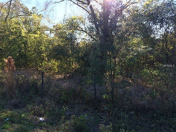 3rd image of 328 Lake Hills Ln