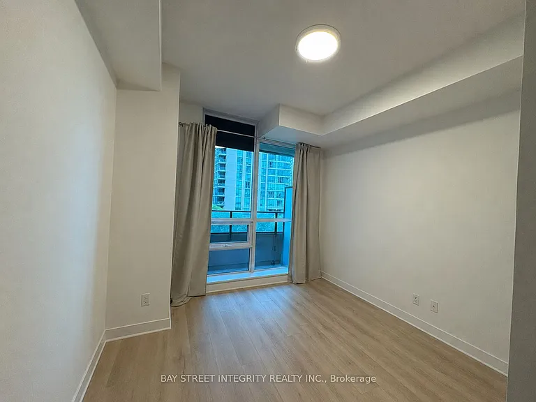 33 Bay St #307 — Photo 7