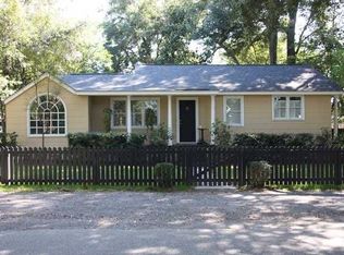 1983 Frampton Ave, Charleston, SC 29412