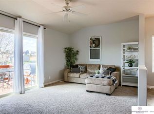 16856 Larimore Ave, Omaha, NE 68116