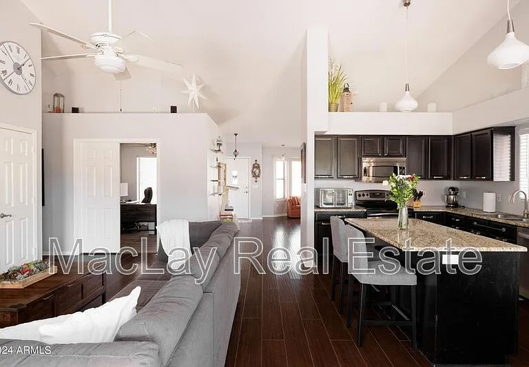 1233 E Sea Gull Dr — Photo 4