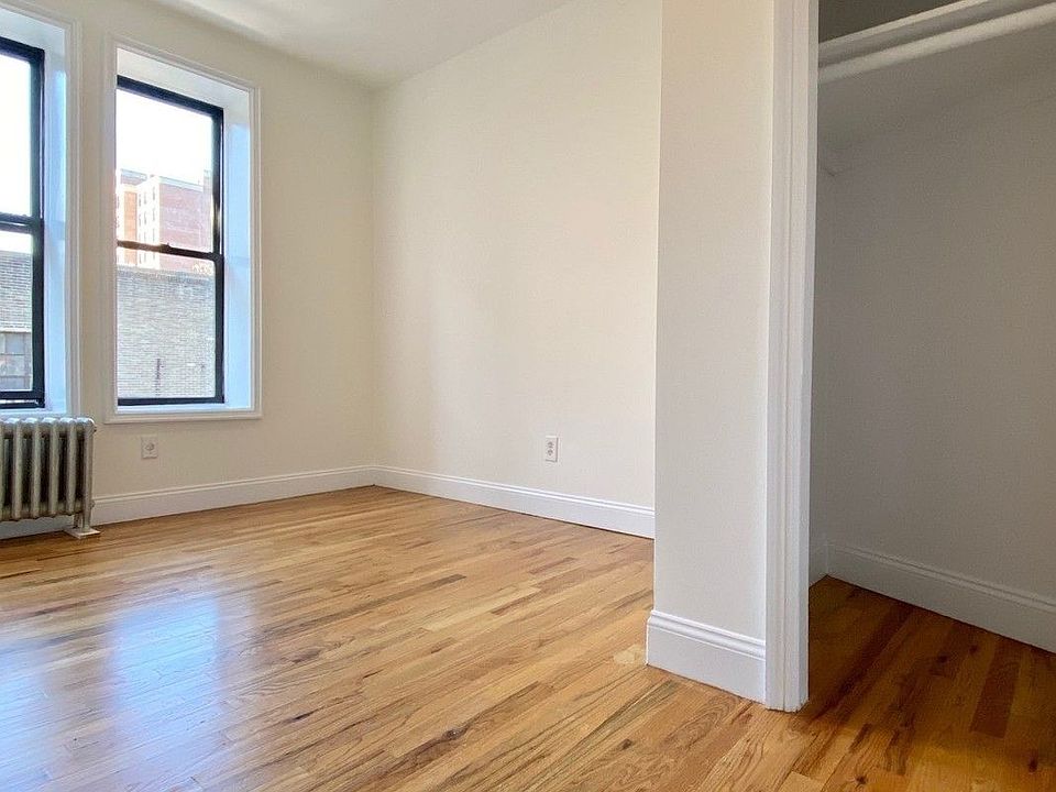1st image of 222 Thompson St #19R