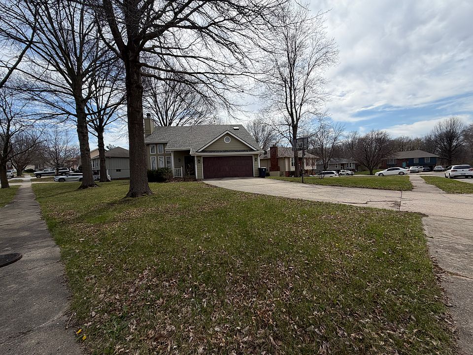 1st image of 10425 N Campbell Ct