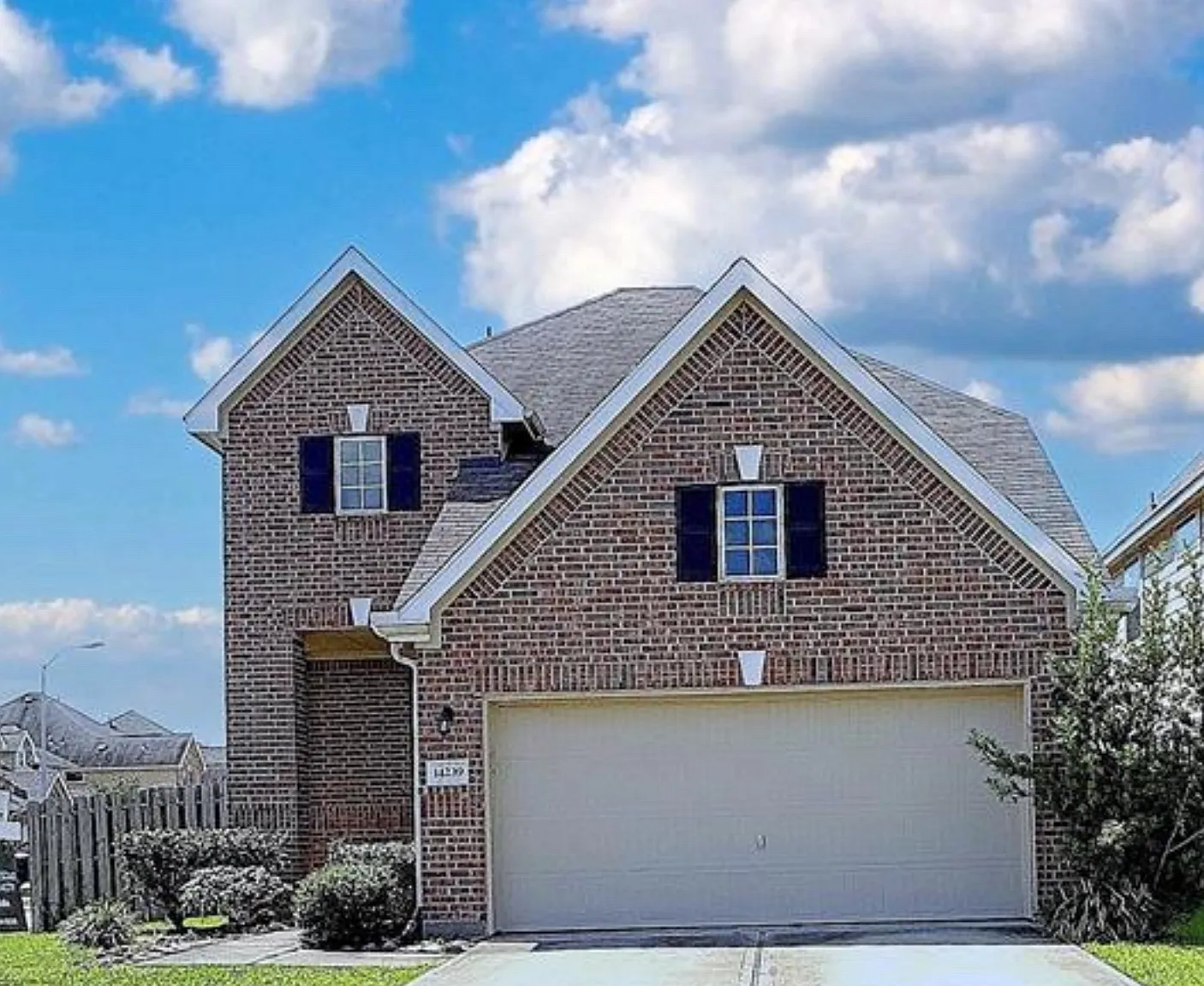 4 bed, 2202 sqft, $2,350 — Photo 1