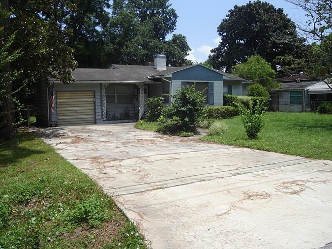 1st image of 1207 Murray Dr
