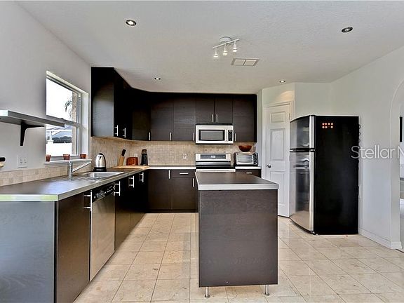 5th image of 31719 Loch Aline Dr