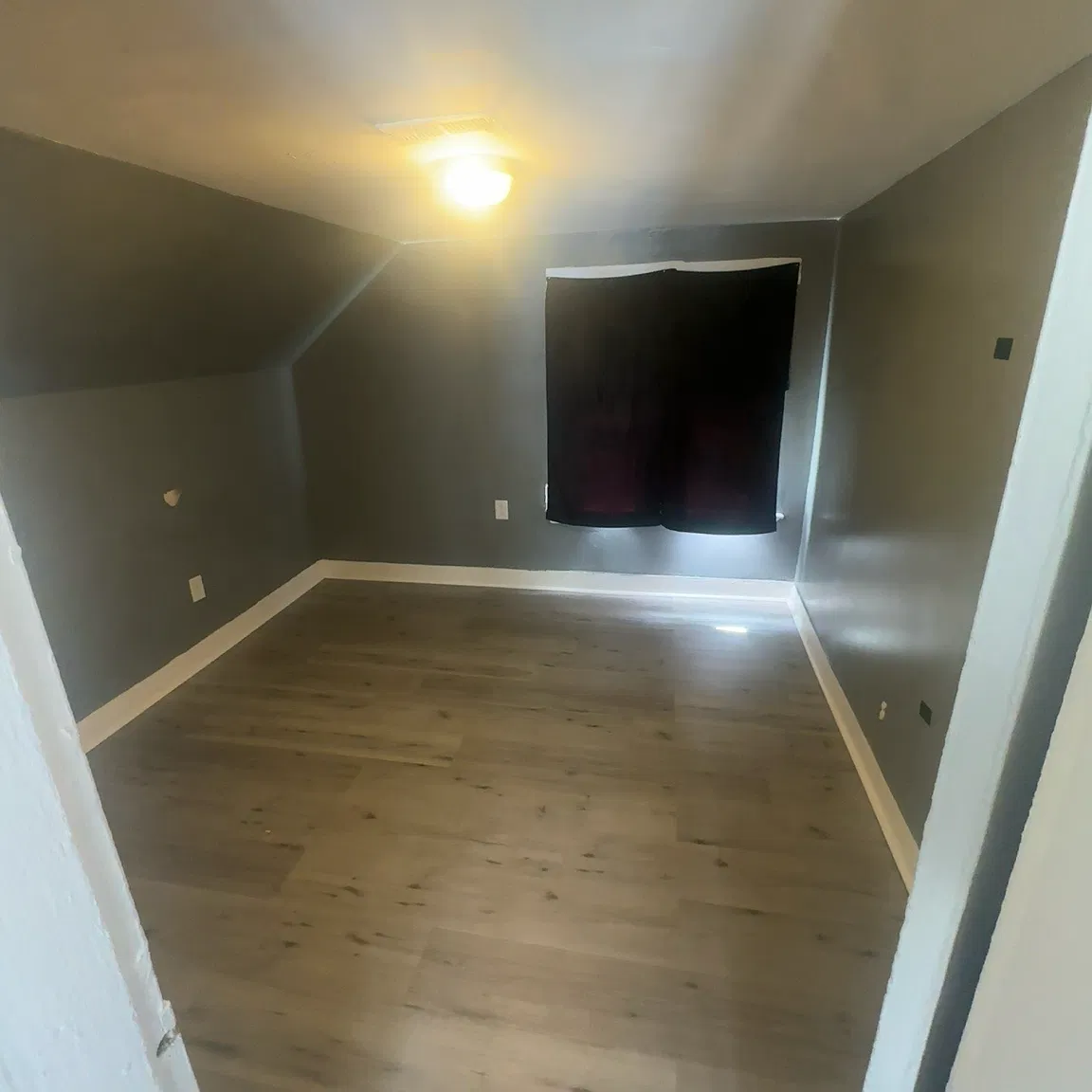 2 bed, 900 sqft, $1,600 — Photo 4