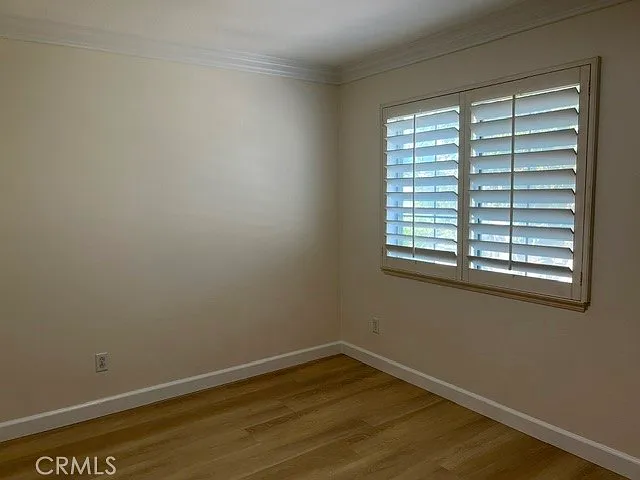 28 Granada — Photo 21