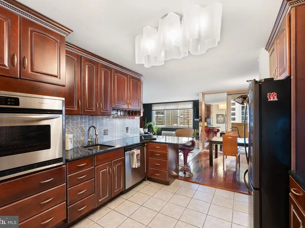 1901 John F Kennedy Blvd #2217-18, Philadelphia, PA 19103