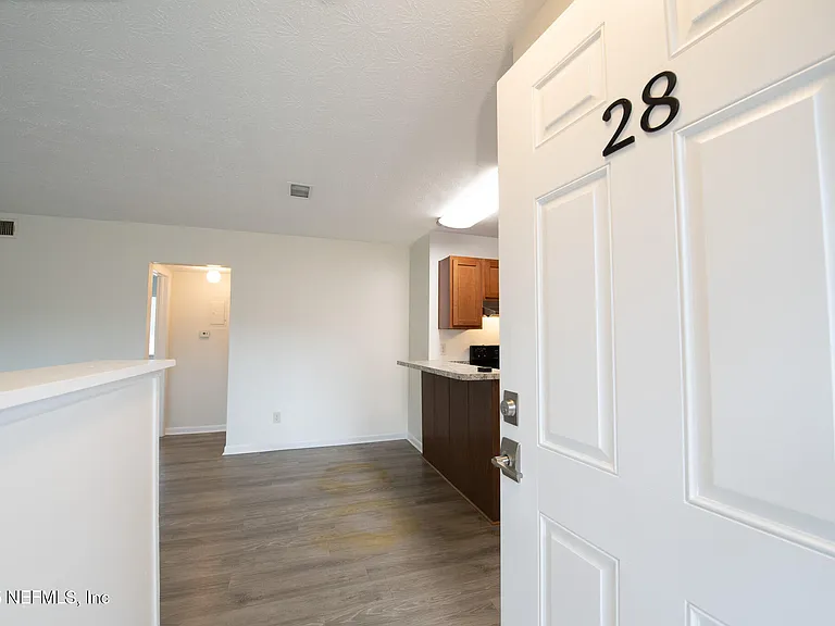 1217 Park Ave #28 — Photo 8