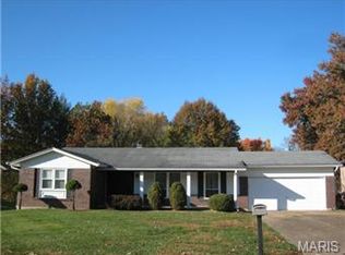 405 Marie Ln, Ballwin, MO
