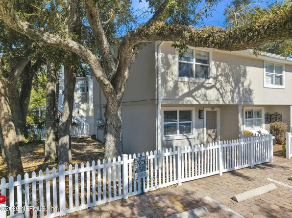 399 AHERN ST Street, Atlantic Beach, FL 32233