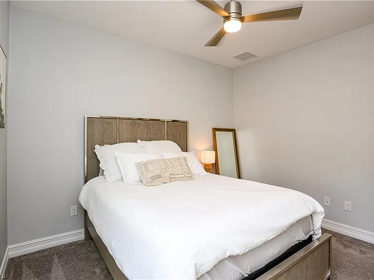 16579 Crescent Beach Way — Photo 18