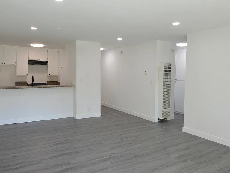 Lemoli Apartments — Photo 9