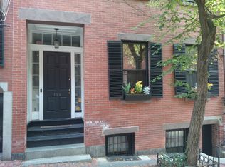 126 Myrtle St, Boston, MA 02114