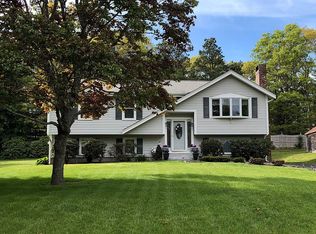 10 Powell St, Plymouth, MA 02360