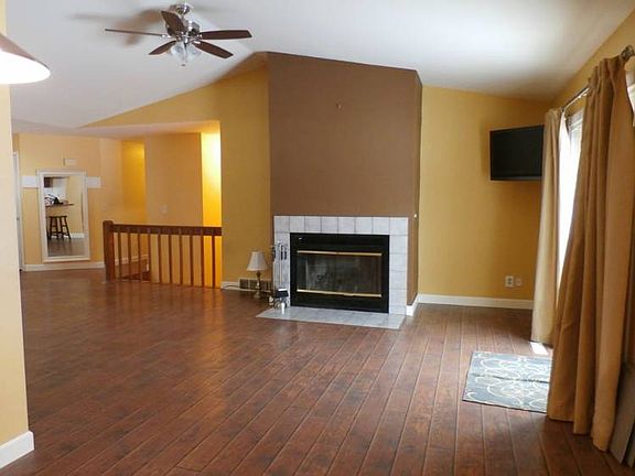 The fireplace will make your evenings enjoyable as you watch TV on the attached flatscreen TV that will be staying with the house.