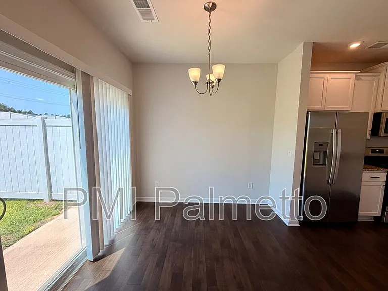1074 Cornelia St — Photo 7