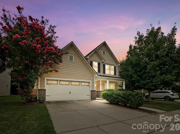 2157 Bluebell Way, Tega Cay, SC 29708