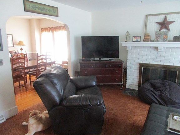 5th image of 318 Cowell Ave