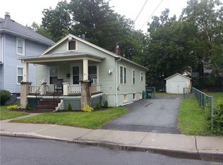 23 Spring St, Middletown, NY 10940