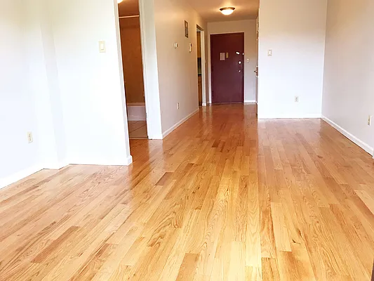 Rented by NY Space Finders Inc. | media 42