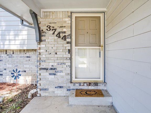 3rd image of 3744 N Rushwood Ct