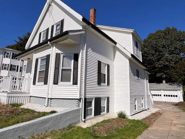 69 Vine St, Brockton, MA 02301