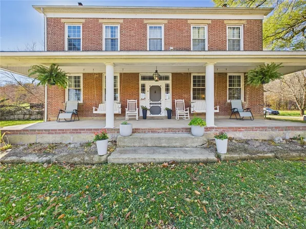 15630 Emerson Ave, Waverly, WV 26184