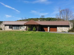 6115 Greenbrier Rd, Salem, WV 26426