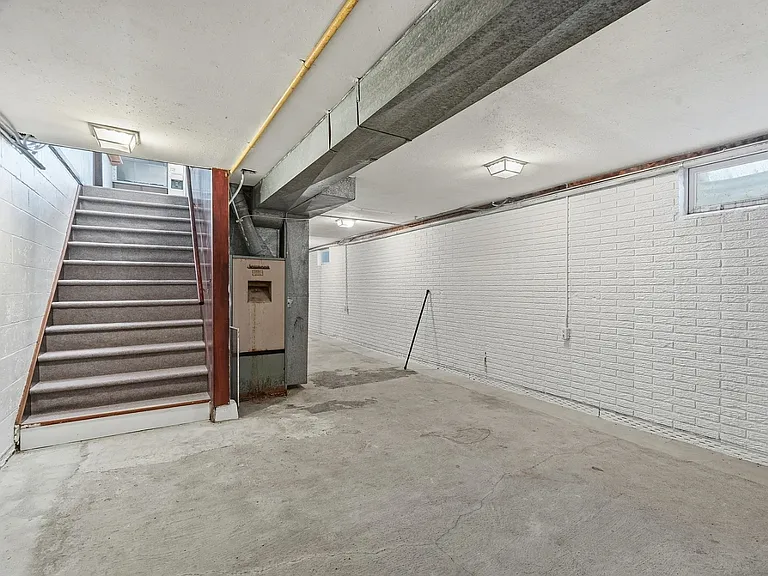 3821 Oakland Rd NE — Photo 13