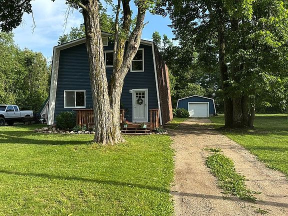 3rd image of 3481 Coolwater Ave