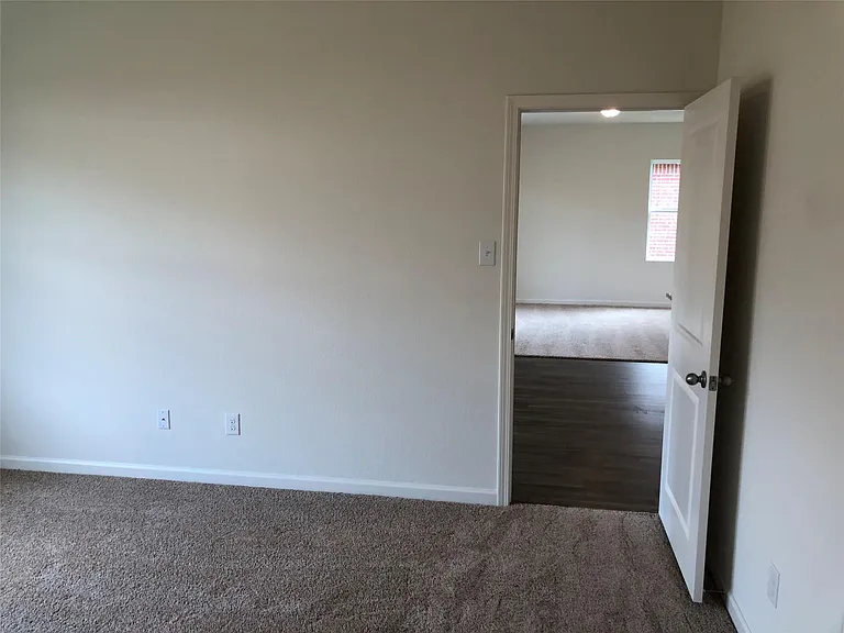 6521 Trident Ct — Photo 14