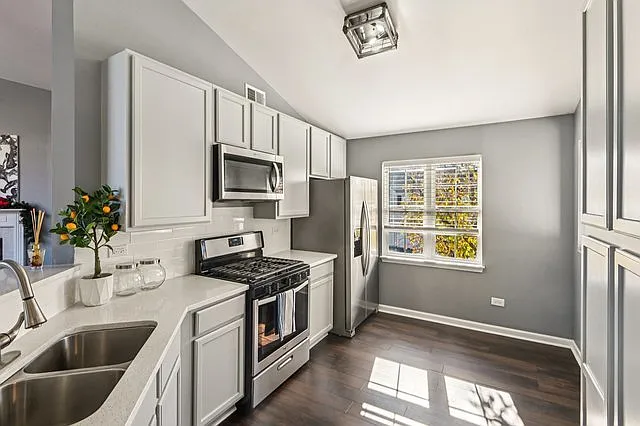 2227 Waterleaf Ct #203 — Photo 7