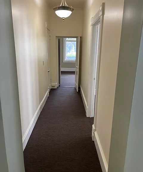 1600 N Main St #1 — Photo 3
