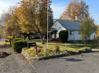 809 E 2nd Ave, Colville, WA 99114