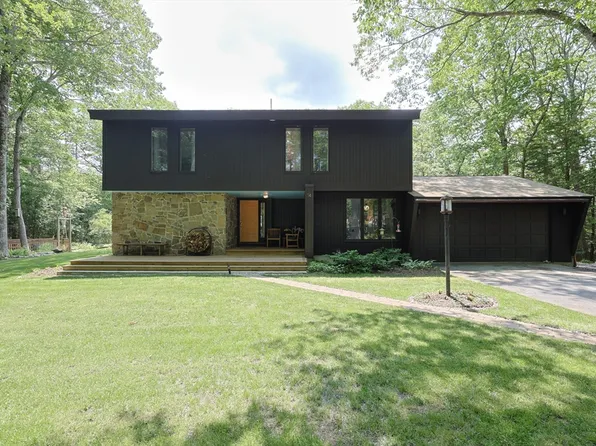 14 Norwood St, Westminster, MA 01473