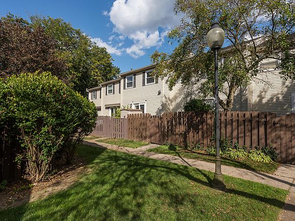 2nd image of 3300 Alpine Dr Unit 10