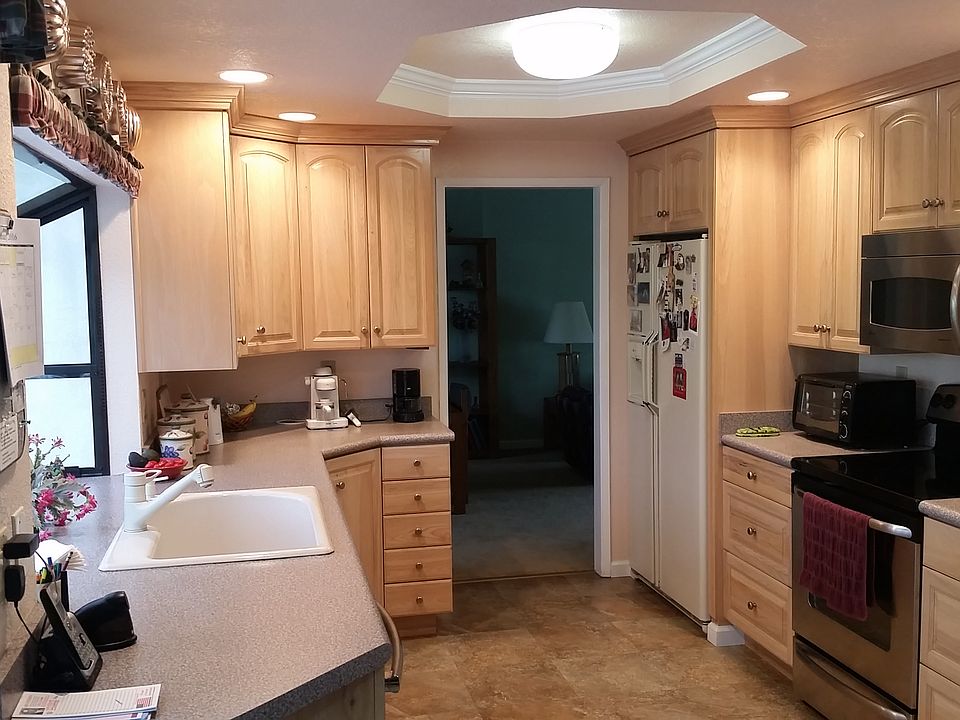 2nd image of 9432 Cherry Hills Ln