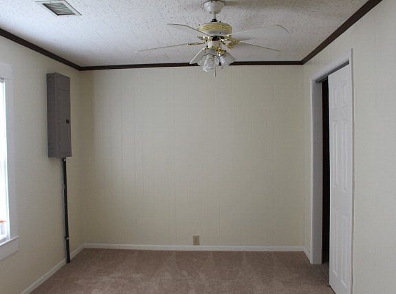 4th image of 174 Shumate Ln