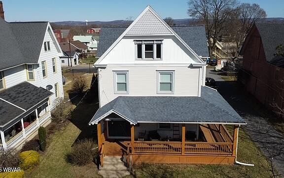 4th image of 105 W Penn St