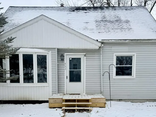 453 Riverside Ave, Adrian, MI 49221