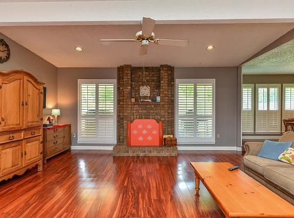 5th image of 3500 Cotillion Dr