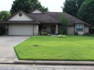 8700 Urban View Dr, Fort Smith, AR 72903