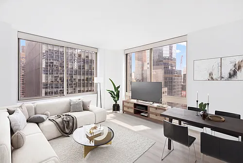 260 W 54th St #44A Photo 1