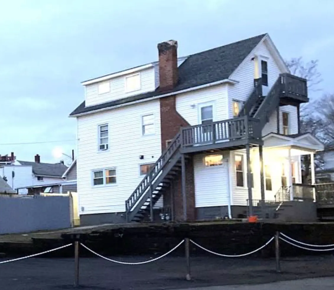 Boston Post Rd, West Haven — Photo 1
