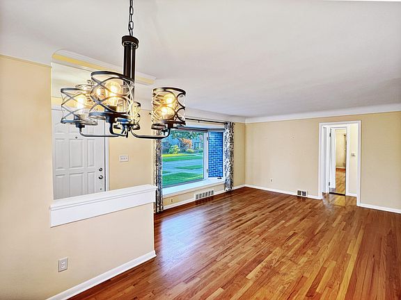 4th image of 1530 Aline Dr
