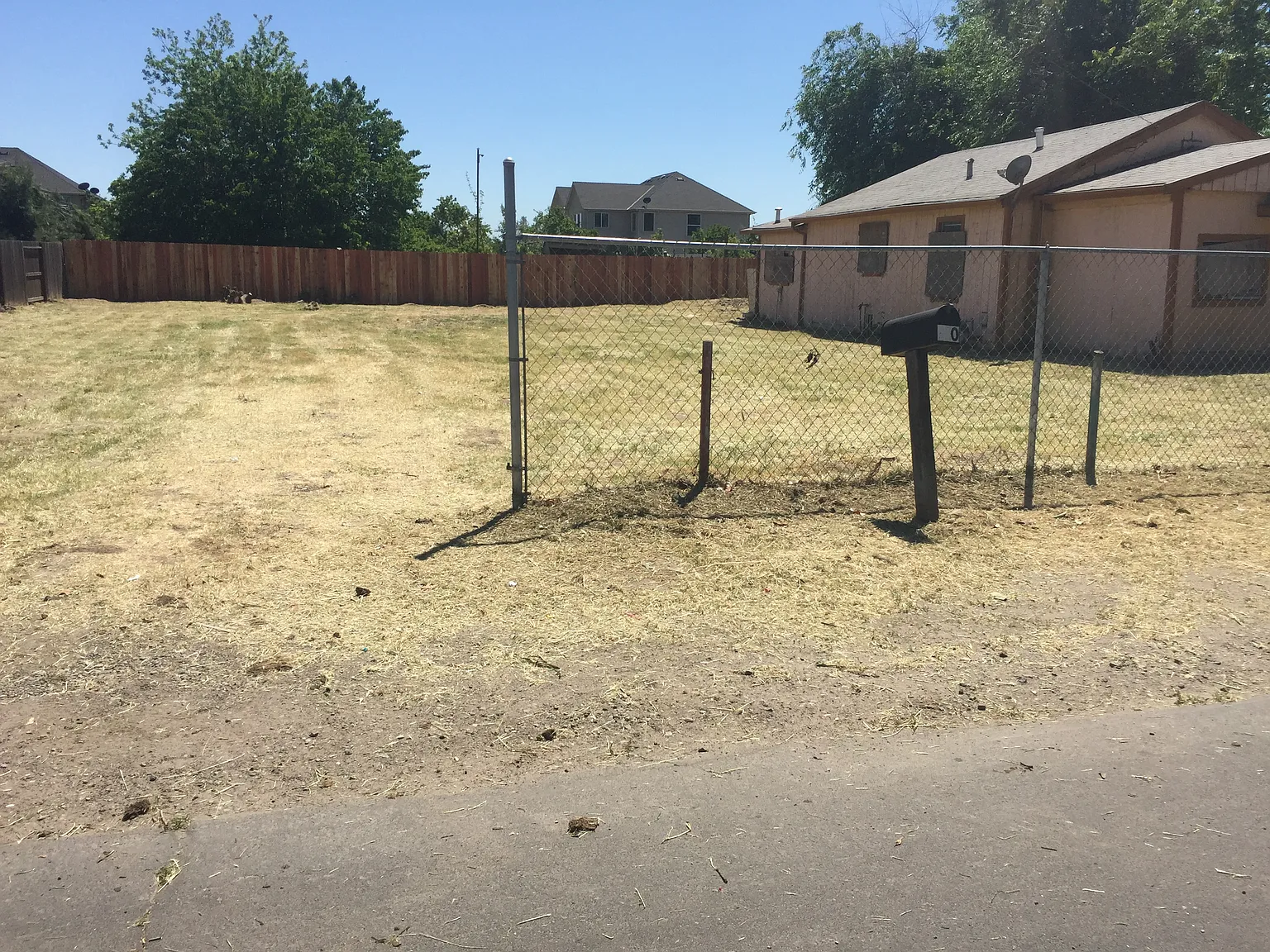 310 Shilling Ave photo 1