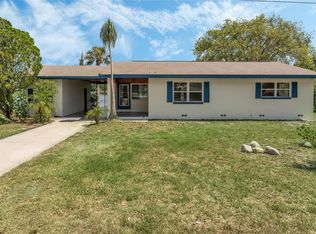 27 Azalea Dr, Debary, FL 32713